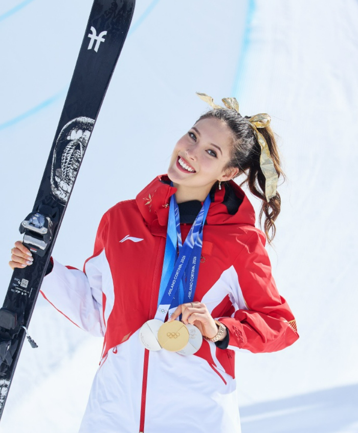 db真人官方网站-看了22岁谷爱凌自曝生活方式我才明白：强者之路，始于孤独|冬奥会|王兴|米兰冬奥会|自由式滑雪|社交_新浪娱乐_新浪新闻